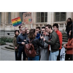 rencontre ado gay 15 ans à Charenton-le-Pont