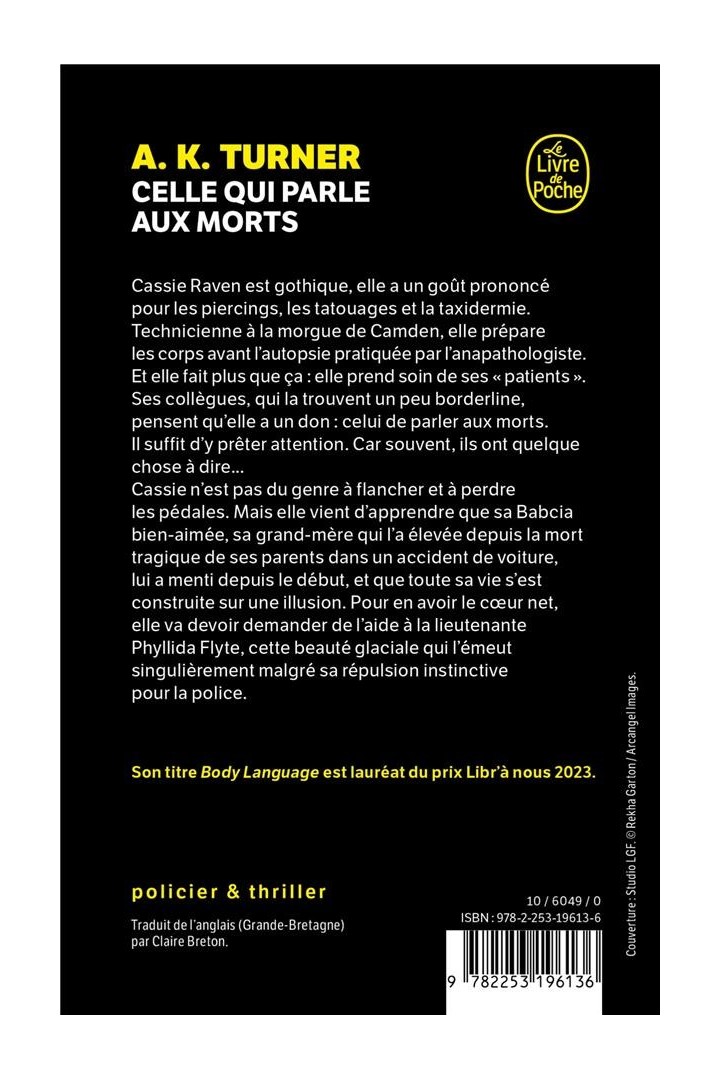 Celle qui parle aux morts
